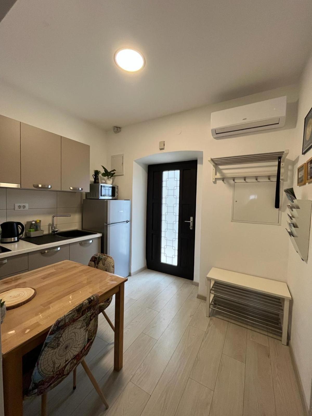 Apartment Arena プーラ エクステリア 写真