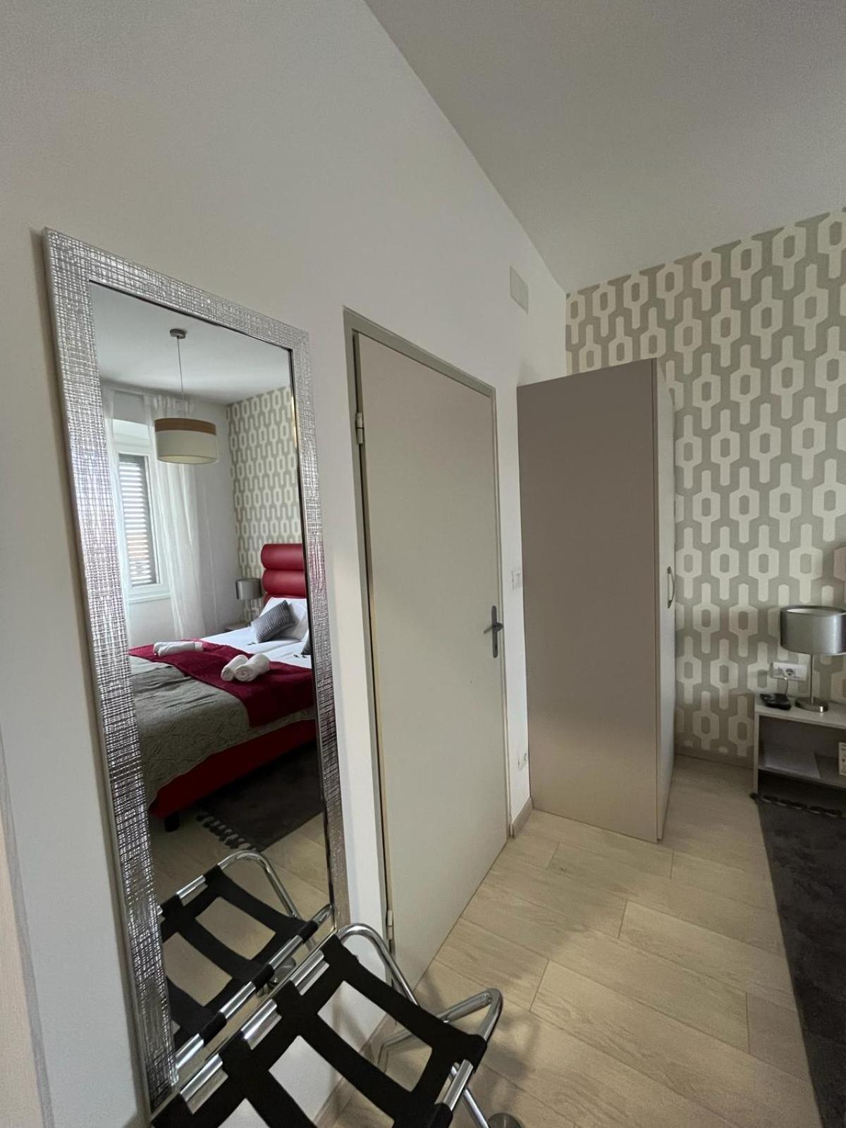 Apartment Arena プーラ 部屋 写真