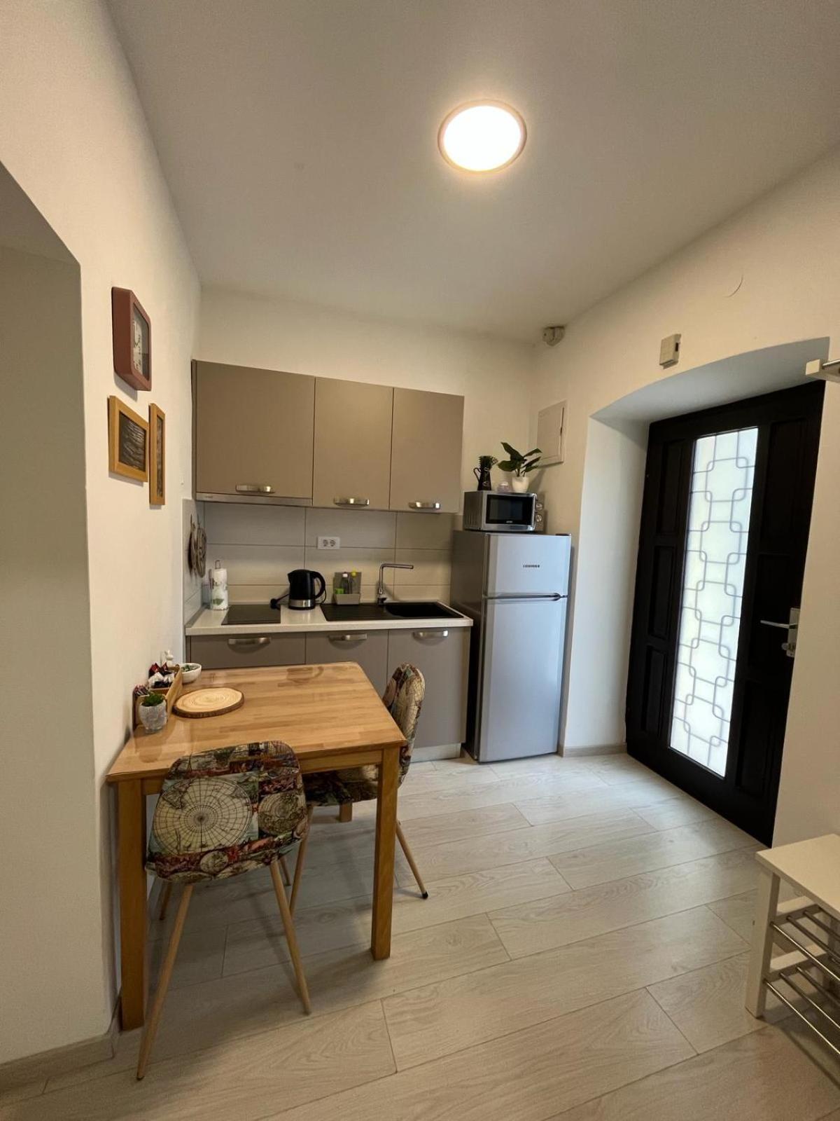 Apartment Arena プーラ 部屋 写真